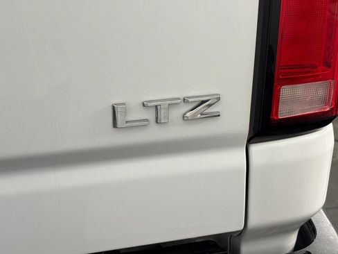 Used 2025 Chevrolet Silverado 2500 LTZ w/ LTZ Convenience Package AWD/4WD image 48