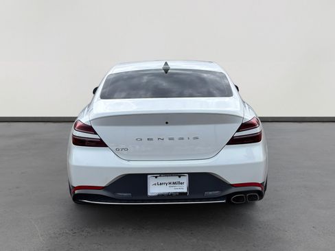 Used 2023 Genesis G70 2.0T image 4
