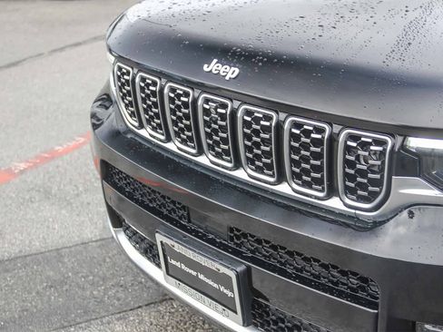 Used 2021 Jeep Grand Cherokee L Summit w/ Advanced Protech Group IV image 11