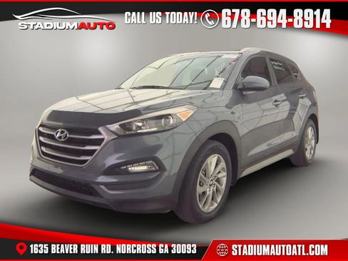 Used 2017 Hyundai Tucson SE image 1