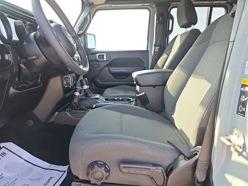 Used 2024 Jeep Wrangler Unlimited Sport AWD/4WD image 14