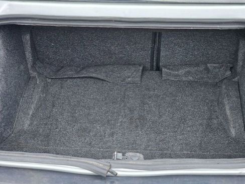 Used 2023 Dodge Challenger SXT image 27