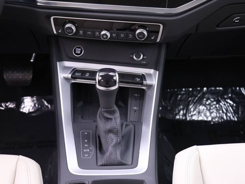 Certified 2025 Audi Q3 2.0T Premium w/ Convenience Package image 20