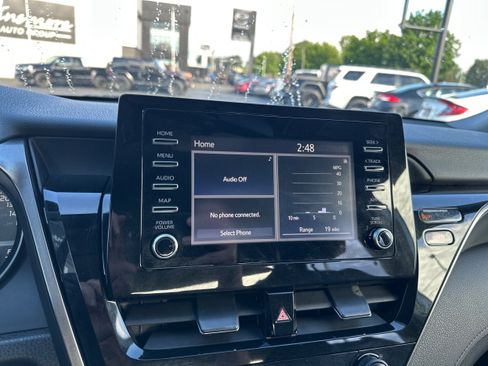 Used 2021 Toyota Camry SE FWD image 14