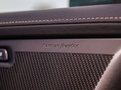 Certified 2025 Volvo XC90 B5 Plus image 25