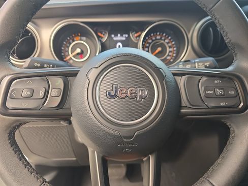 Used 2023 Jeep Wrangler Sport AWD/4WD image 12