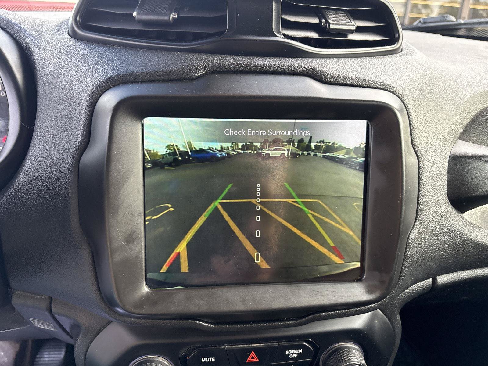 Used 2022 Jeep Renegade Latitude AWD/4WD image 21