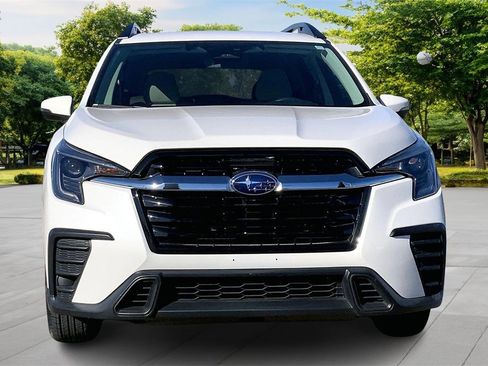 Used 2023 Subaru Ascent Premium w/ Convenience Package image 2