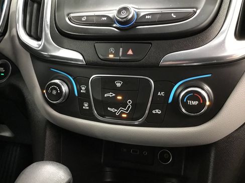 Used 2023 Chevrolet Equinox LS w/ LPO, Cargo Package FWD image 28