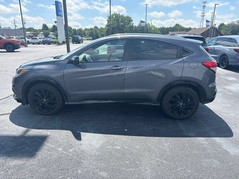Used 2021 Honda HR-V Sport image 2