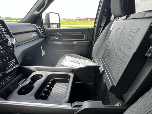 New 2026 RAM 3500 Big Horn AWD/4WD image 26