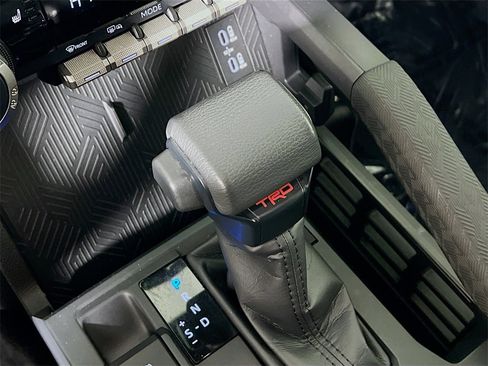 Used 2024 Toyota Tacoma TRD Off-Road image 16