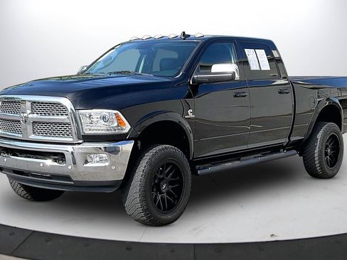 Used 2018 RAM 2500 Laramie w/ Snow Chief Group image 4