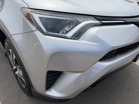 Used 2017 Toyota RAV4 LE AWD/4WD image 22