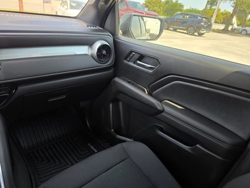 Used 2023 Chevrolet Colorado LT w/ LT Convenience Package II RWD image 10