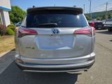 Used 2018 Toyota RAV4 LE image 4