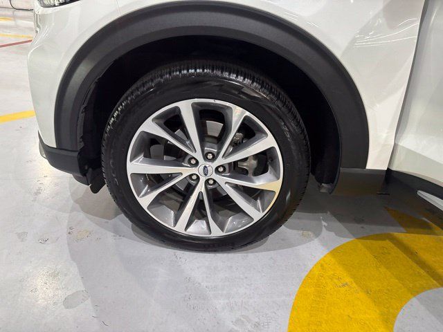Used 2025 Ford Explorer Platinum w/ Ultimate Package AWD/4WD image 40
