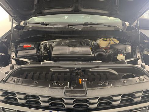 Used 2020 Chevrolet Silverado 1500 Custom Trail Boss w/ Custom Convenience Package AWD/4WD image 9