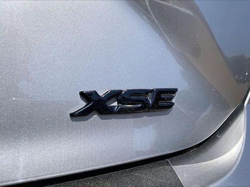 Used 2025 Toyota Camry XSE w/ Premium Package FWD image 10