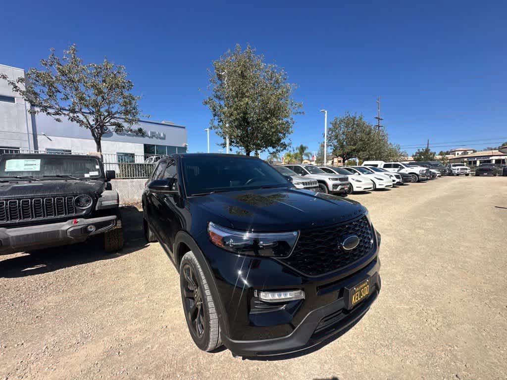 Used 2021 Ford Explorer ST w/ Equipment Group 401A AWD/4WD image 2