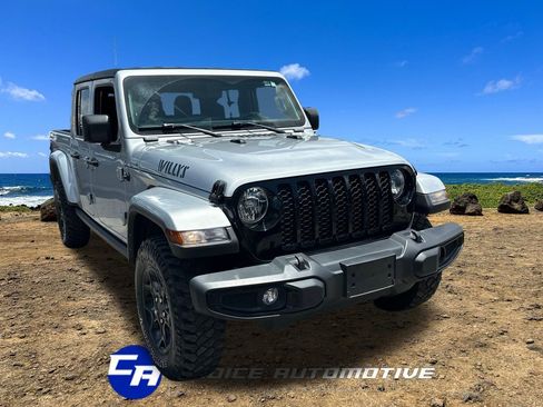 Used 2023 Jeep Gladiator Sport AWD/4WD image 10