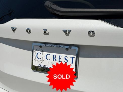 Certified 2025 Volvo XC90 T8 Plus AWD/4WD image 9