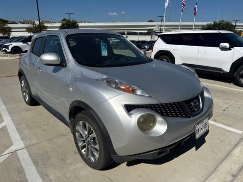 Used 2013 Nissan Juke SL w/ Sport Pkg FWD image 3