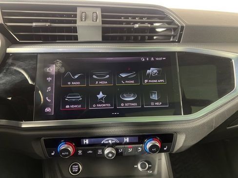 Certified 2023 Audi Q3 2.0T Premium Plus w/ Premium Plus Package image 19