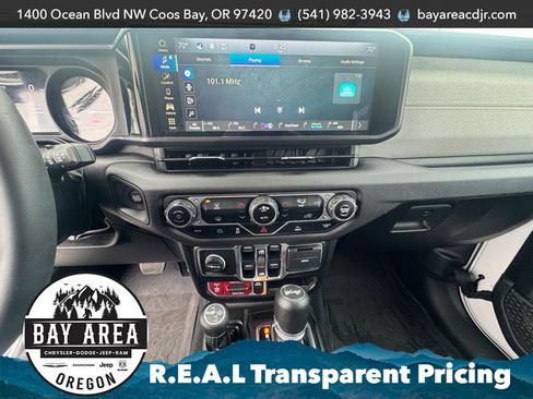 Used 2024 Jeep Wrangler Willys image 21