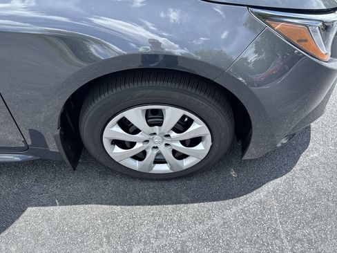 New 2025 Toyota Corolla LE FWD image 10