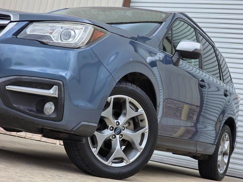 Used 2018 Subaru Forester 2.5i Touring w/ Popular Package #3B image 8