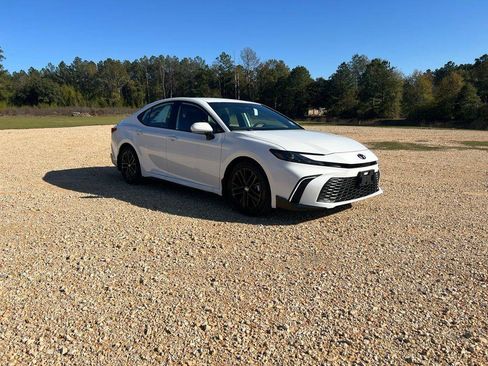 New 2026 Toyota Camry SE w/ Convenience Package image 1