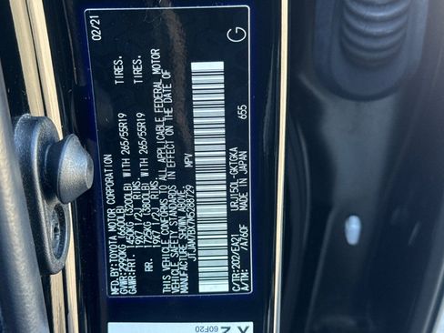 Used 2021 Lexus GX 460 Premium w/ Accessory Package AWD/4WD image 29