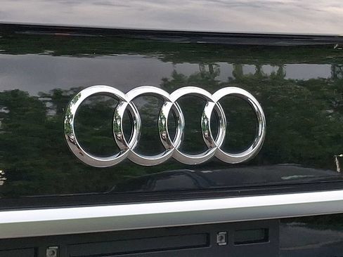 Used 2023 Audi Q5 2.0T Prestige w/ Prestige Package AWD/4WD image 30