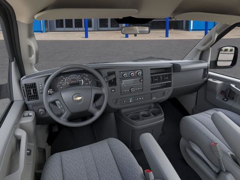 New 2025 Chevrolet Express 3500 w/ Power Convenience Package image 15