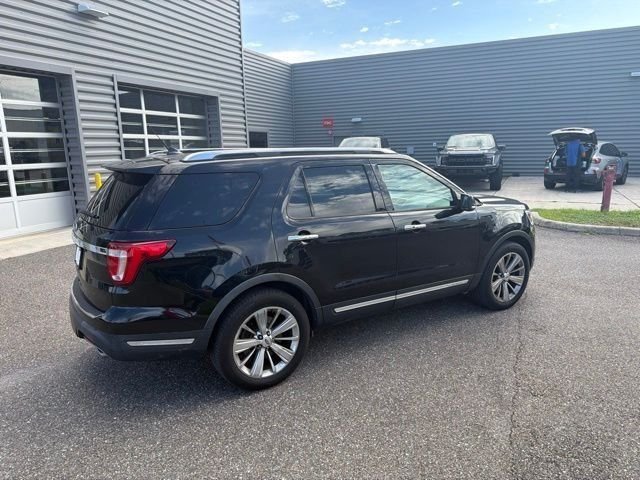 Used 2019 Ford Explorer Limited w/ Class III Trailer Tow Package FWD image 4