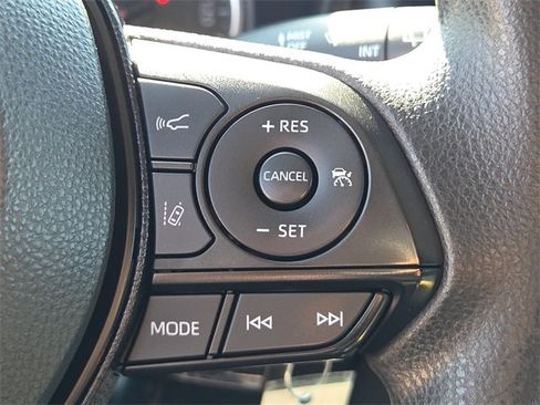 Used 2020 Toyota RAV4 LE image 26