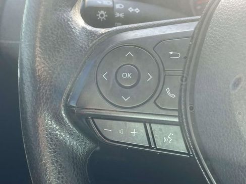 Used 2020 Toyota RAV4 LE FWD image 30