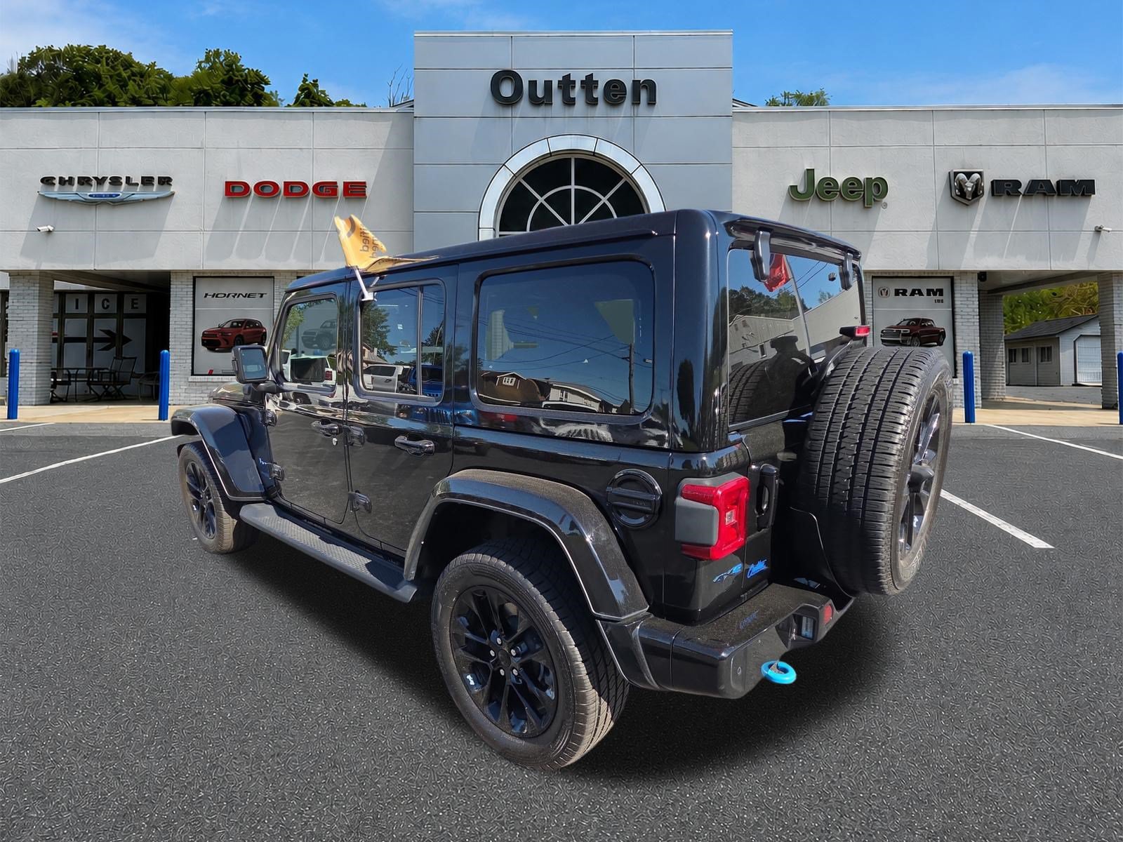 Certified 2021 Jeep Wrangler Unlimited Sahara AWD/4WD image 6