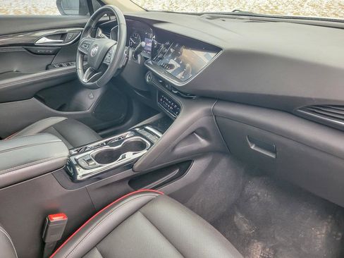 Certified 2022 Buick Envision Essence w/ Sport Touring Package image 29