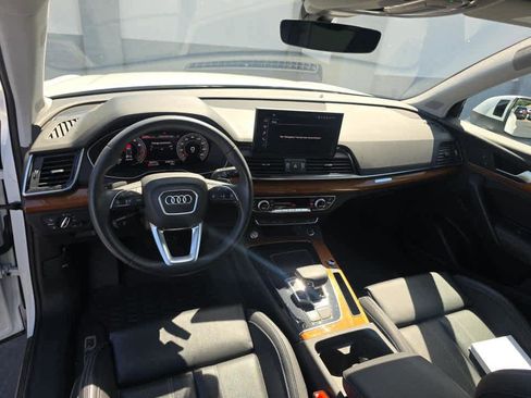 Used 2023 Audi Q5 2.0T Premium Plus w/ Premium Plus Package AWD/4WD image 11