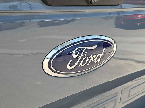 Used 2019 Ford F150 XLT w/ Equipment Group 302A Luxury AWD/4WD image 12