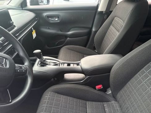 Used 2023 Honda HR-V LX image 10