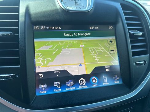 Used 2014 Chrysler 300 C image 20