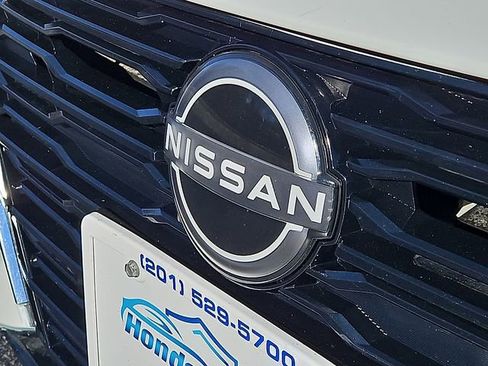 Used 2025 Nissan Altima 2.5 SV image 30