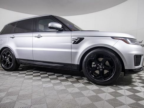 Used 2020 Land Rover Range Rover Sport HSE AWD/4WD image 2
