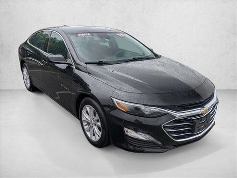 Used 2023 Chevrolet Malibu LT w/ Driver Confidence Package FWD image 3