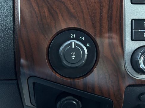 Used 2012 Ford F250 Lariat w/ Lariat Ultimate Pkg AWD/4WD image 43