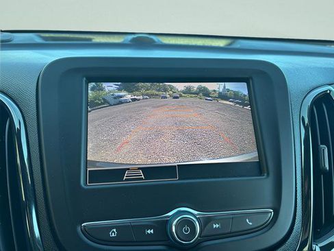 Used 2023 Chevrolet Equinox RS AWD/4WD image 7