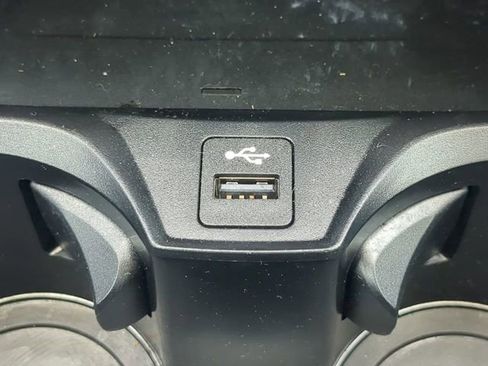 Used 2025 BMW 230i Coupe RWD image 25